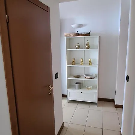 Villa Gli Ulivi - Calafate & Mountain View Perledo